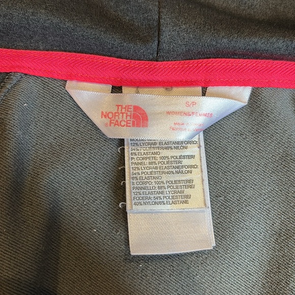 The North Face Grey Hooded Windbreaker - Picture 6 of 11